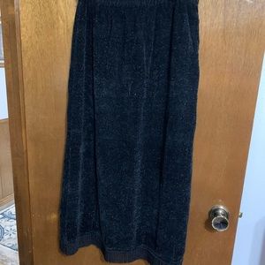 Black velvet skirt/metallic flecks.  Size large.  Indigo Moon brand.